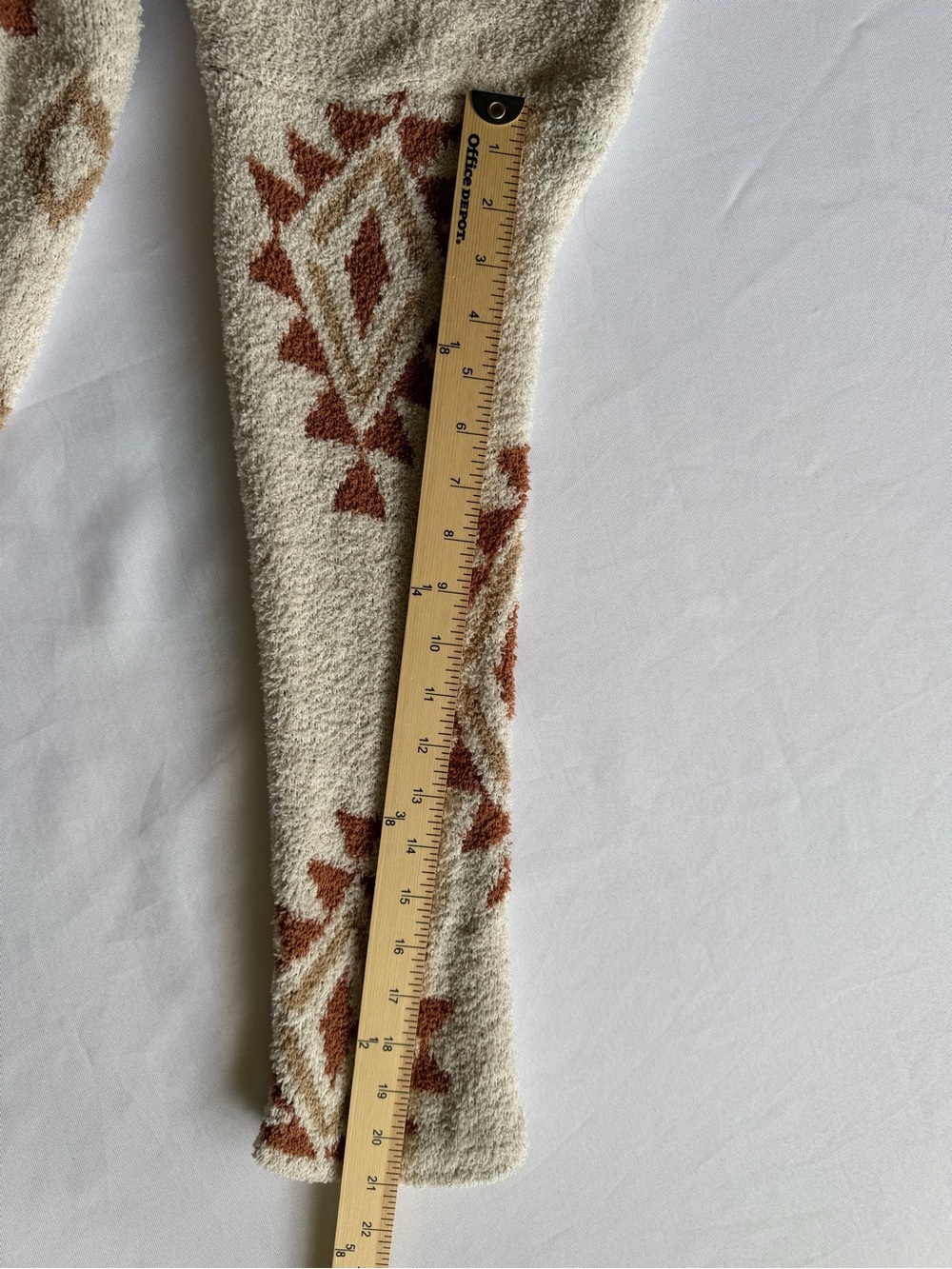 New In Cozy Neutral Aztec Patterned Open-Front Women's Sweater Cardigan. Size M - Picture 10 of 10